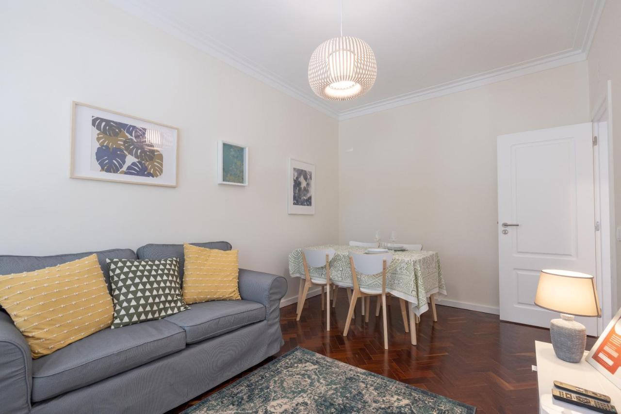 Casa Do Largo - Cozy Apartment In The City Center & With Ac Lisboa Dış mekan fotoğraf