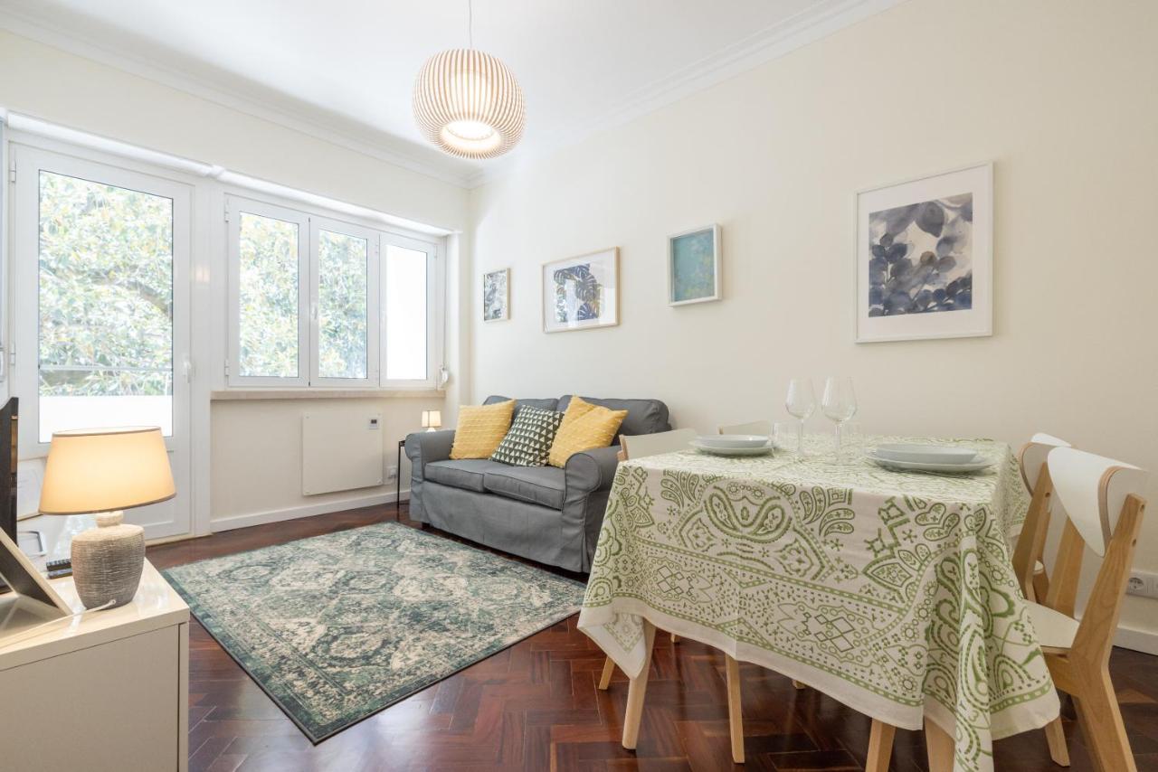 Casa Do Largo - Cozy Apartment In The City Center & With Ac Lisboa Dış mekan fotoğraf